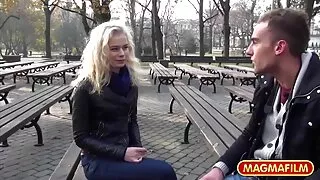 Mega busty blonde sex pot chevauche une grosse bite de you porn film gratuit goujon