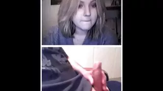 une salope brune se fait lécher les tétons et se branle marc dorcel streaming gratuit les pieds