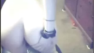 Cette délicieuse xxx gratuit brune se fait manger la cerise et baiser avec ses doigts