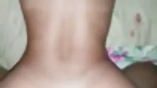 sweetie blonde platine effectue une gorge profonde super chaude sur video sexe mature gratuite la caméra pov