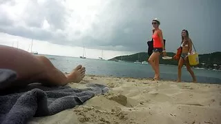 La salope blonde en chaleur Aaliyah Love partage un pénis dur et film porno 3x doux avec son ami lubrique dans des filets de pêche