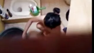 Une bombasse blonde lubrique se fait envahir film porno complete la chatte en levrette
