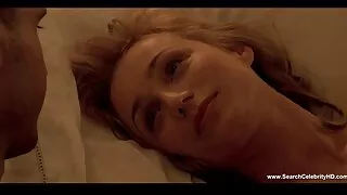 Séduisante saleté aux cheveux blonds effectue une pipe incroyable à son petit ami film porno japonais complet