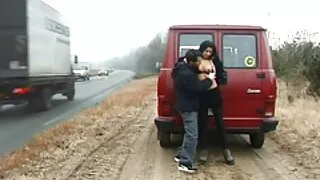 une milf blonde bosomy s'est fait botter jm porno gratuit le cul dans une pose de mish