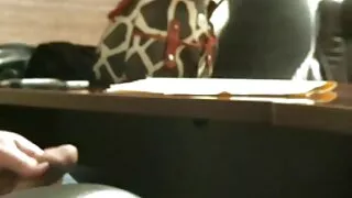 Une salope mature potelée aux seins xxl film porno gratuit affaissés doigte son minou avec gourmandise